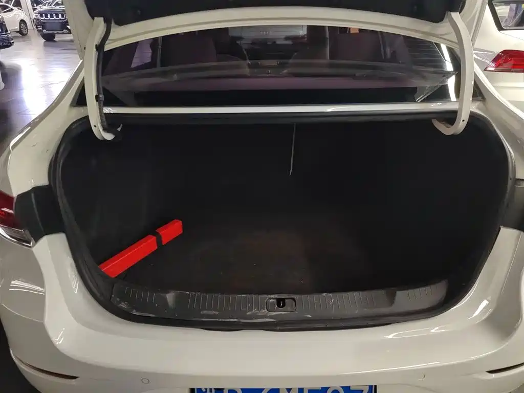 Buick Excelle 2019 15T DCT Connected Elite (China V) фото 12