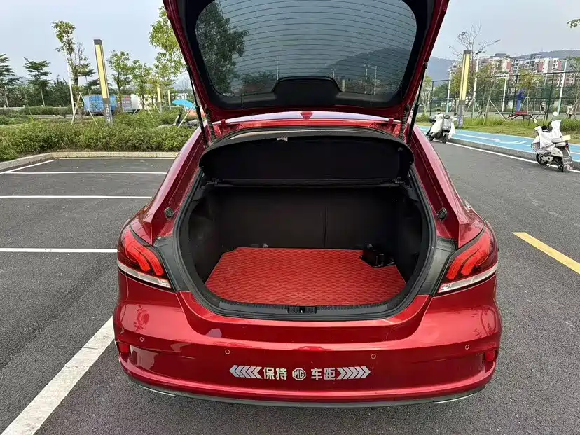 MG MG6 2018 2017 20T Automatic Luxury Smart Connect Version (China V)
