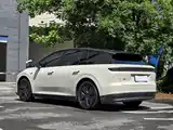 Photo 3 - Li Auto i6