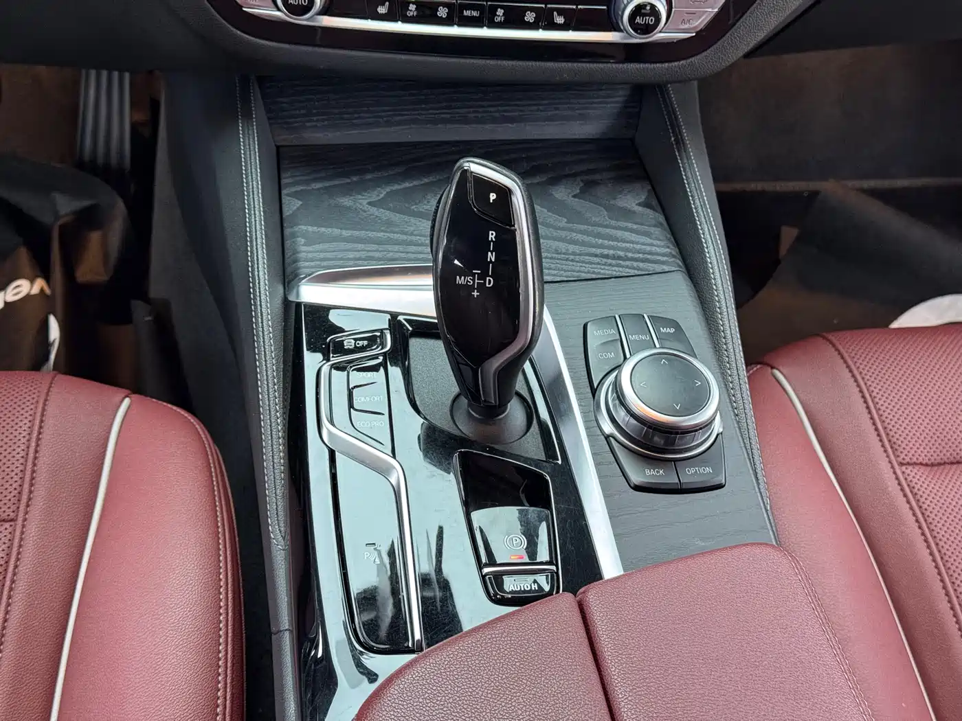 BMW 5 Series 2021 530Li Leading M Sport Package фото 12