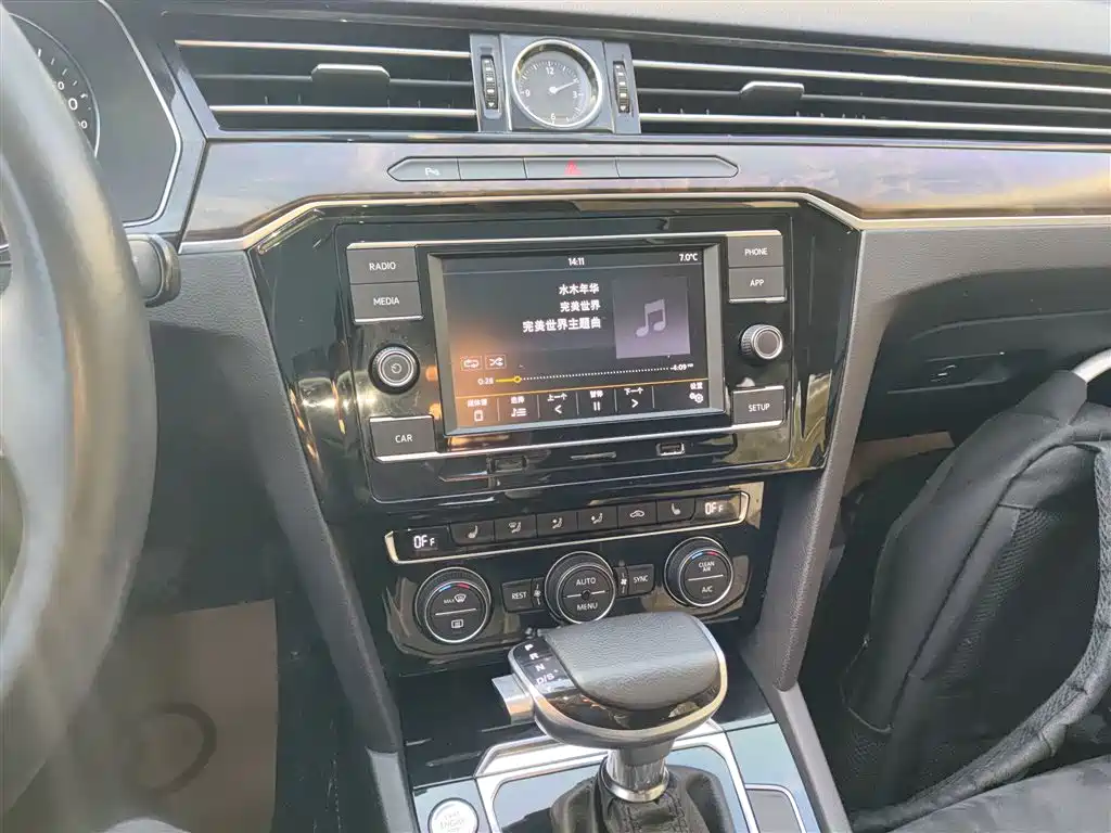 Volkswagen Magotan 2018 330TSI DSG Luxury фото 13