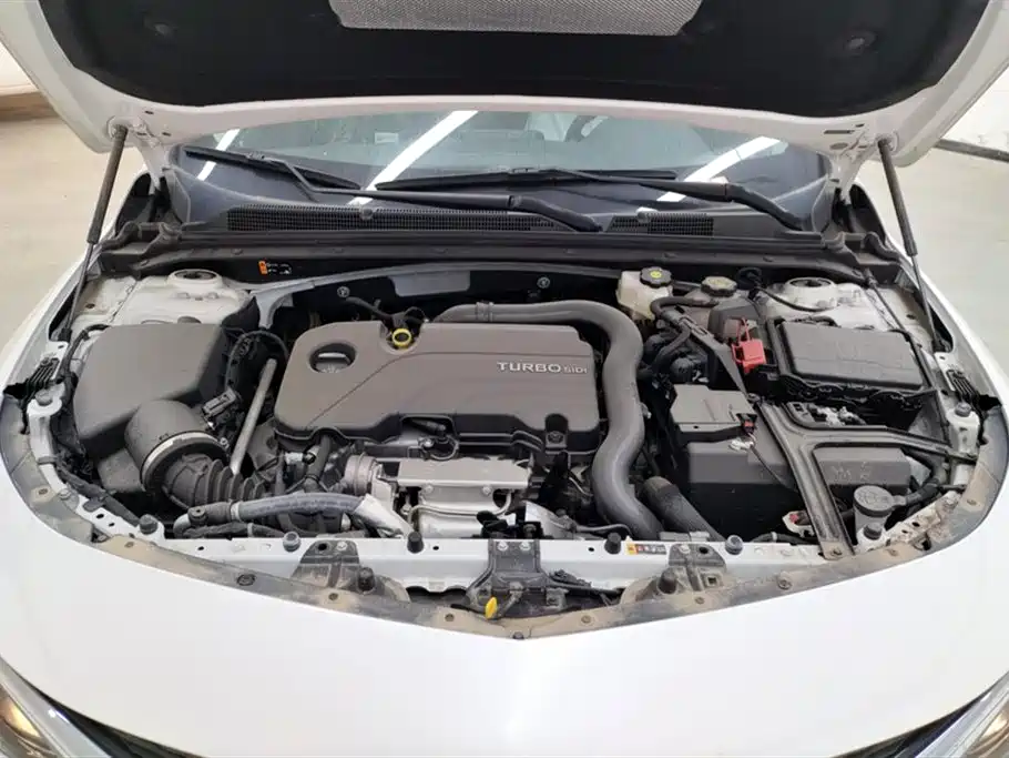 Chevrolet Malibu XL 2023 1.5T RS Edition фото 10