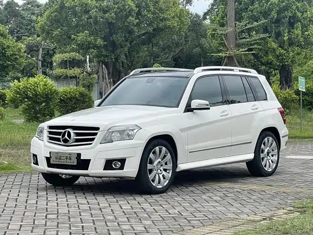Mercedes-Benz Mercedes-Benz GLK-Class (Import) 2010 GLK 300 4MATIC Fashion