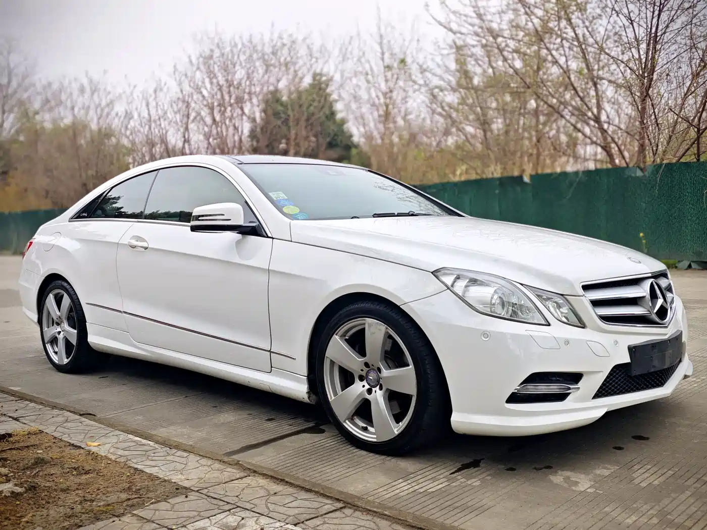 Mercedes-Benz E-Class (Import) 2012 E 200 CGI Coupe фото 3