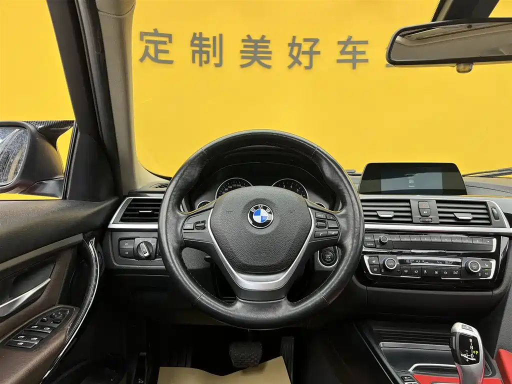 BMW 3 Series 2018 320Li Fashion Style фото 25