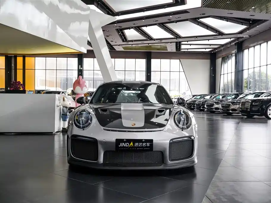 Porsche 911 2018 GT2 RS 3.8T фото 4