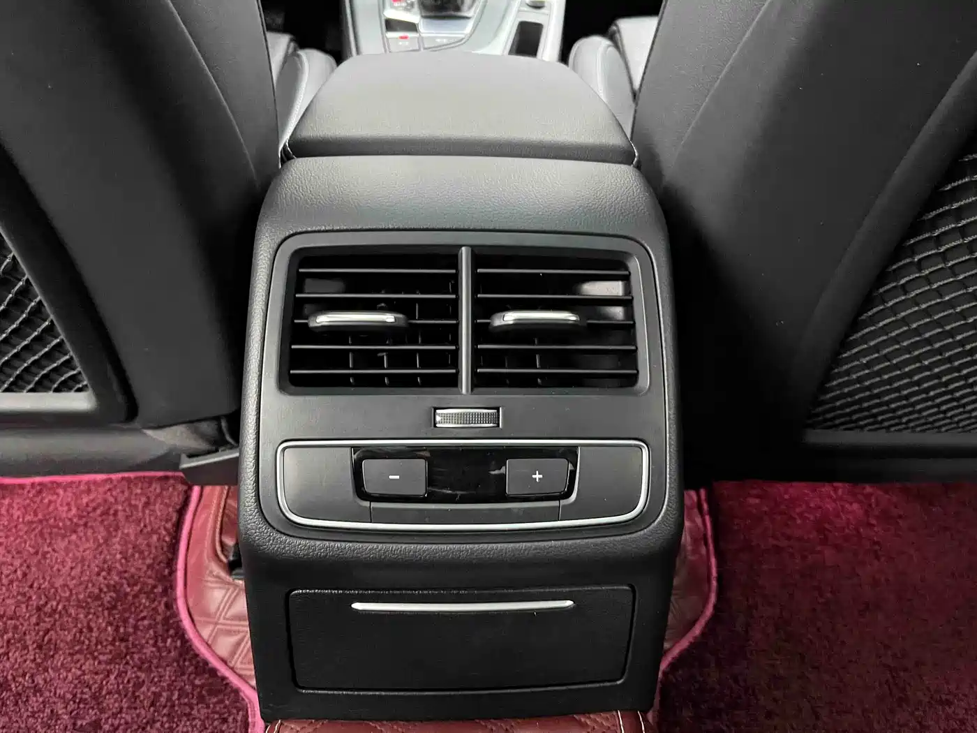 Audi A4L 2020 40 TFSI Fashion Dynamic Edition фото 20