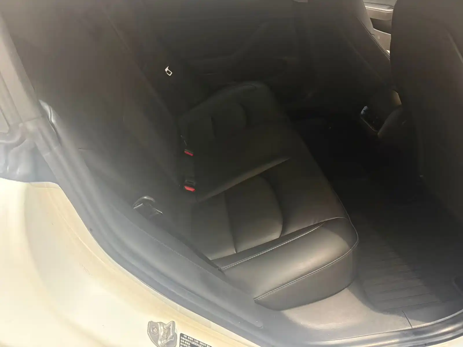 Фото 17 - Tesla Model 3