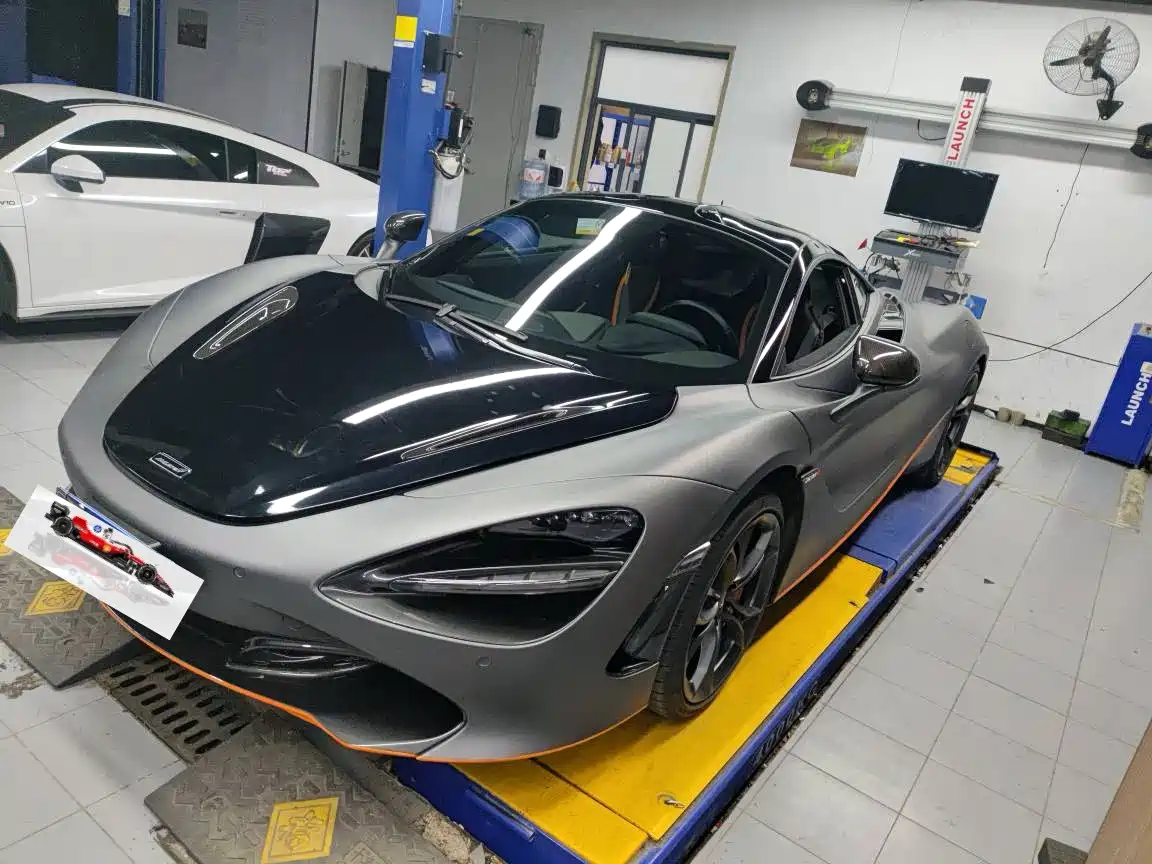 2020 McLaren 720S