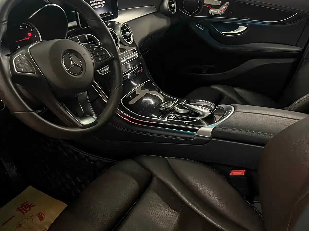 Mercedes-Benz GLC 2019 GLC 260 4MATIC Dynamic фото 9