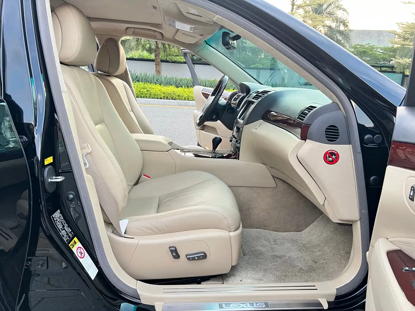 Lexus LS 2006 2006 460L Premium Edition