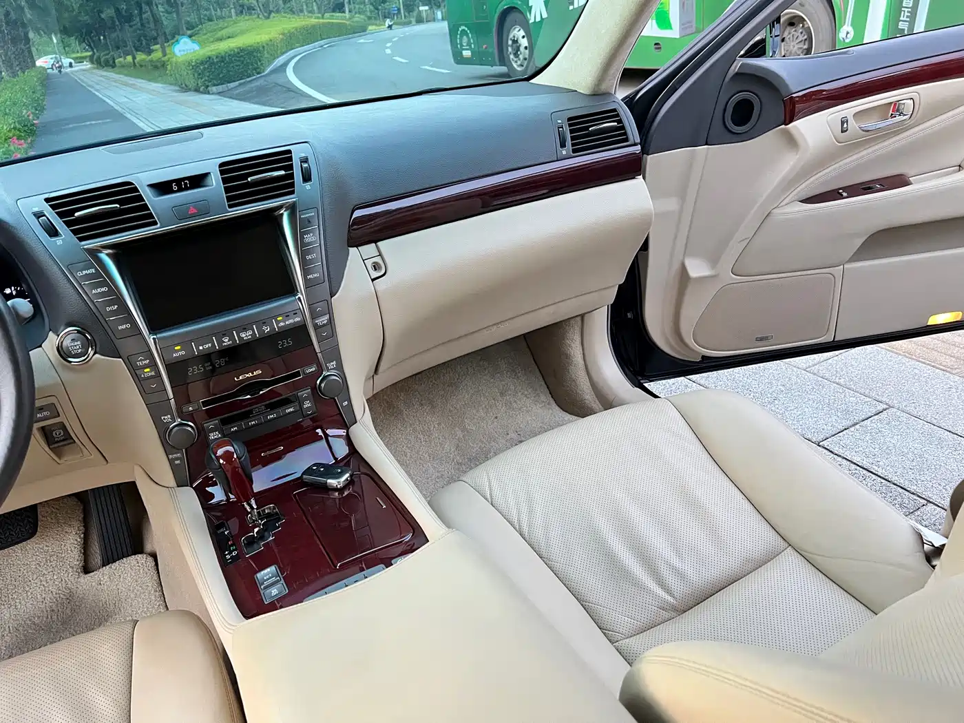 Lexus LS 2006 2006 460L Premium Edition