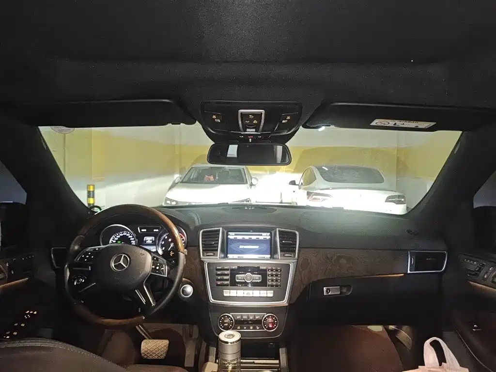 Mercedes-Benz GL-Class 2013 GL 500 4MATIC фото 13