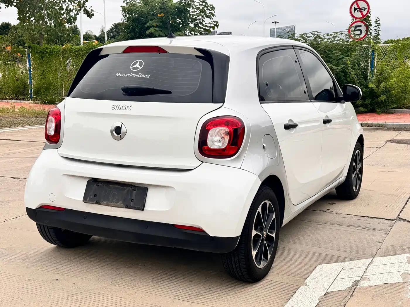 smart forfour 2016 2016 1.0L 52kW Agile Edition