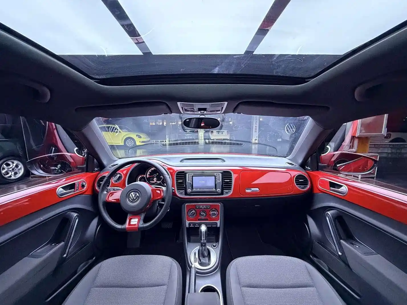 Photo 15 - Volkswagen Beetle