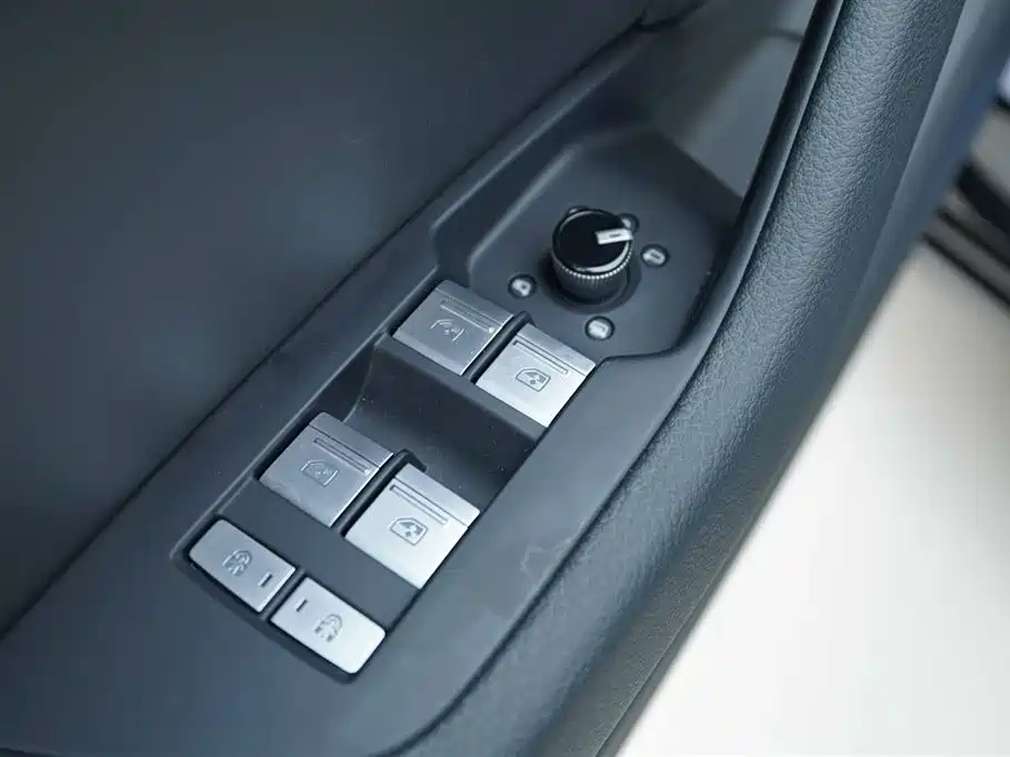 Audi A6L 2024 45 TFSI quattro Premium Dynamic фото 11