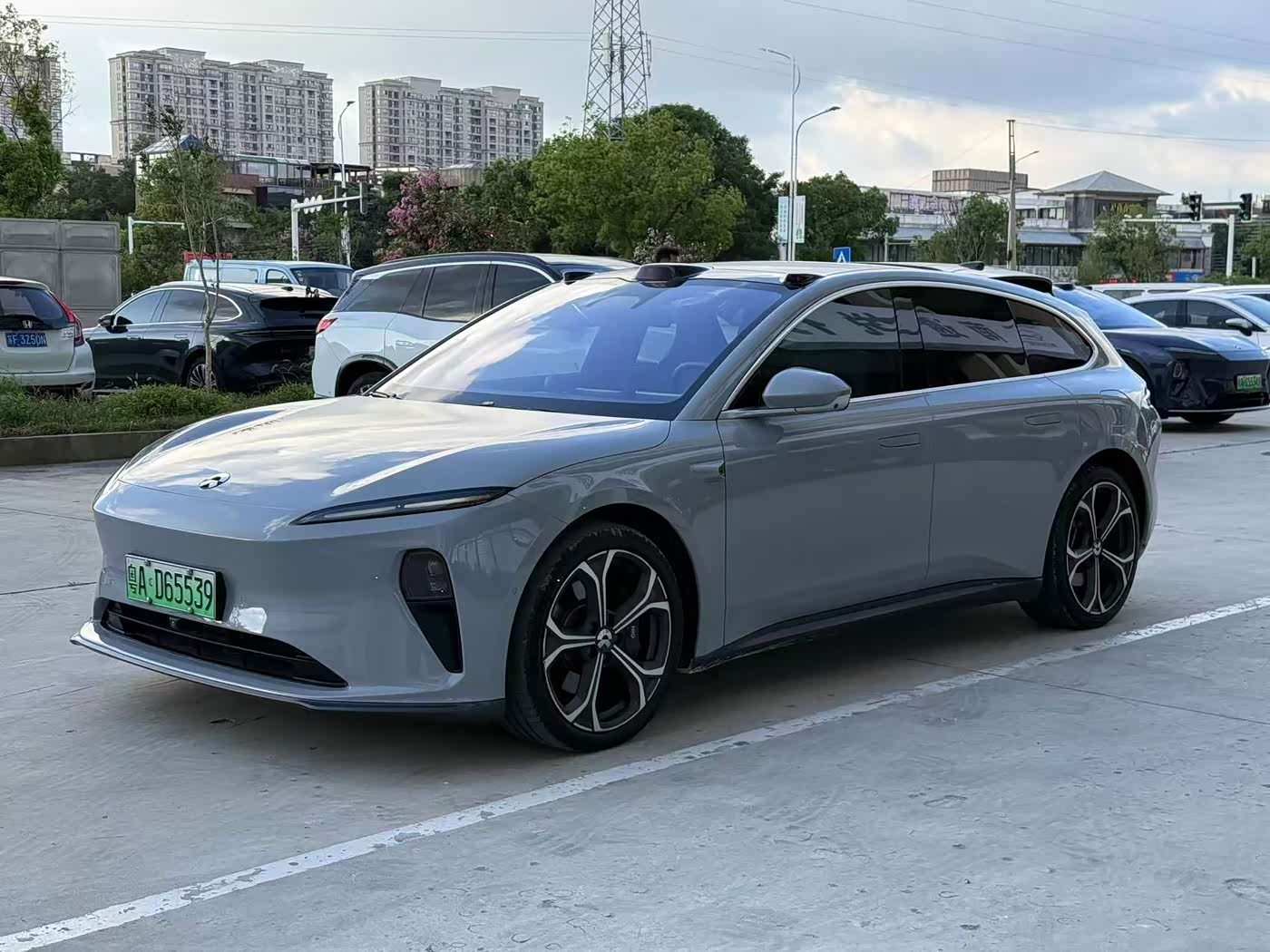 NIO ET5T