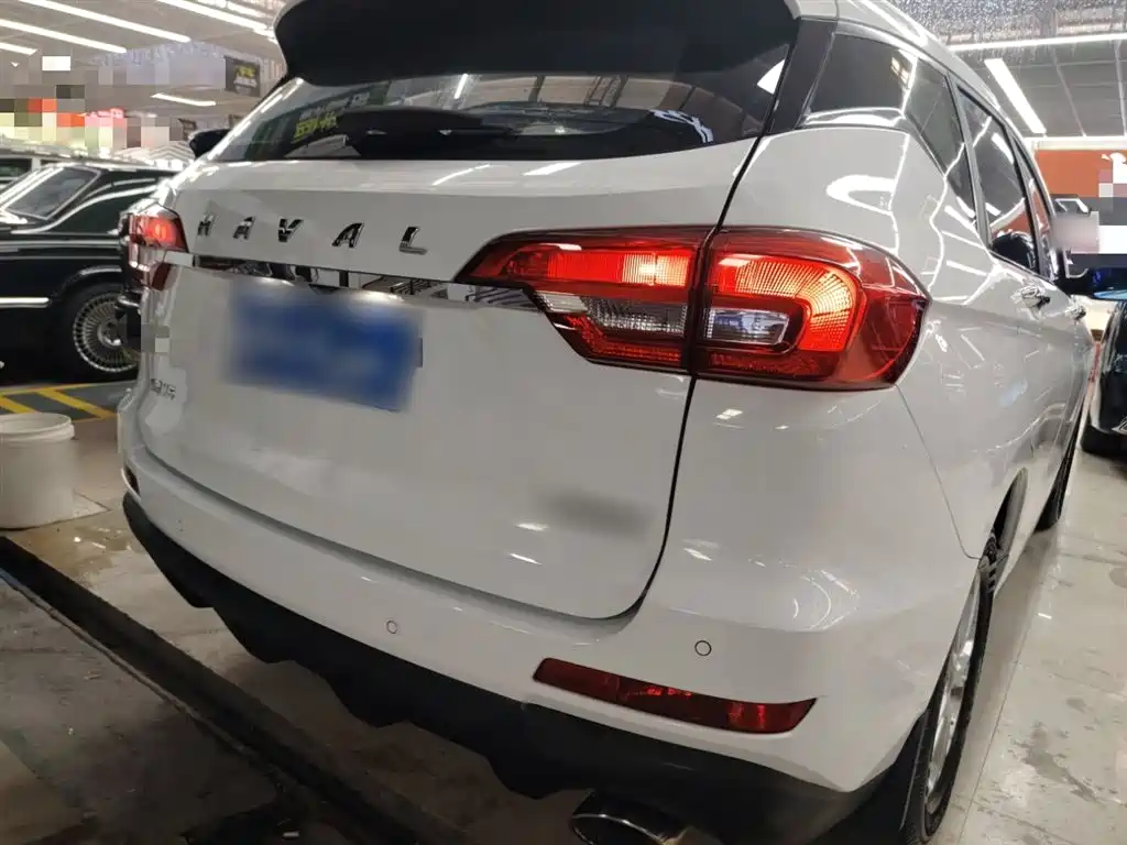 Haval M6 2017 1.5T Automatic 2WD Elite фото 7