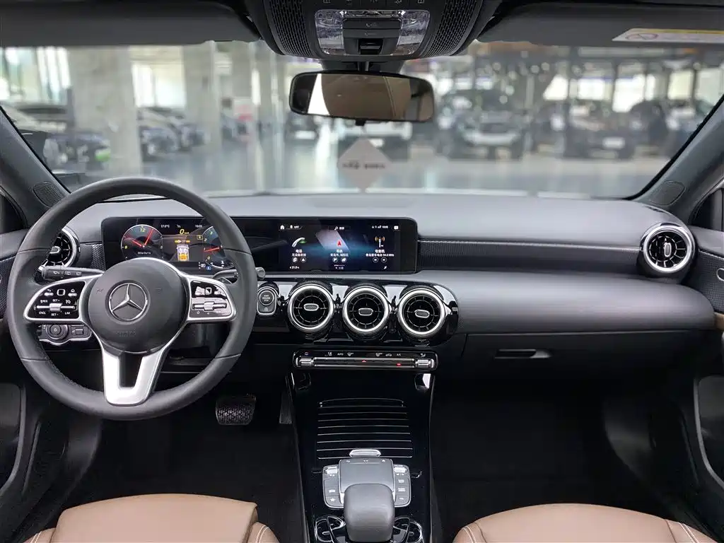 MERCEDES-BENZ CLASS A (IMPORTED)
