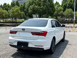 Фото 9 - BYD Qin