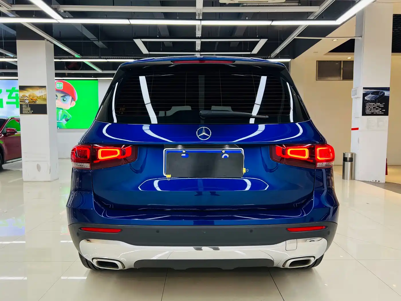 MERCEDES-BENZ GLB