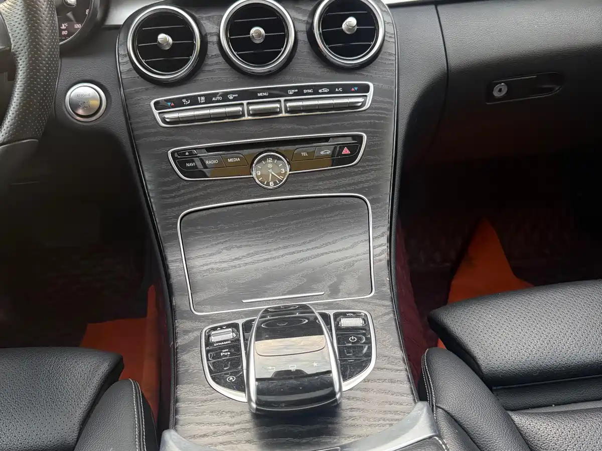 Mercedes-Benz C-Class 2015 Facelift C 180 L Sport фото 14