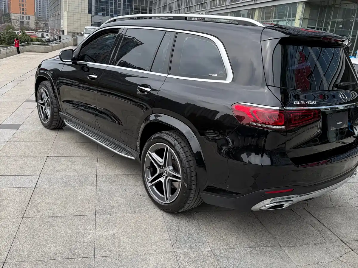 MERCEDES-BENZ GLS