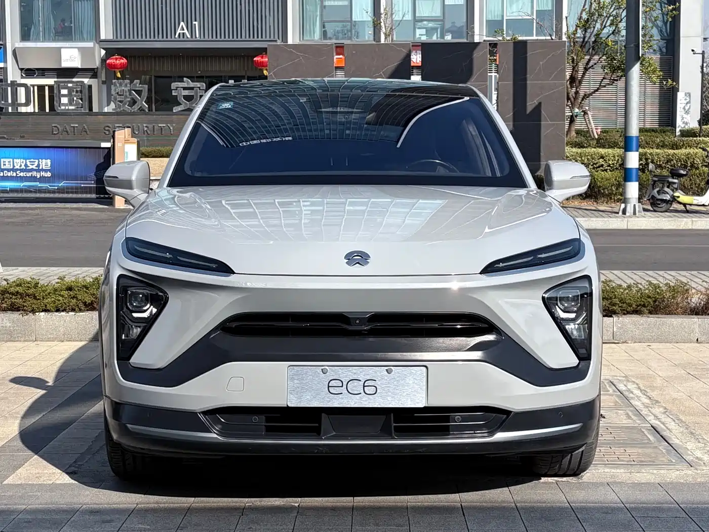 NIO NIO EC6