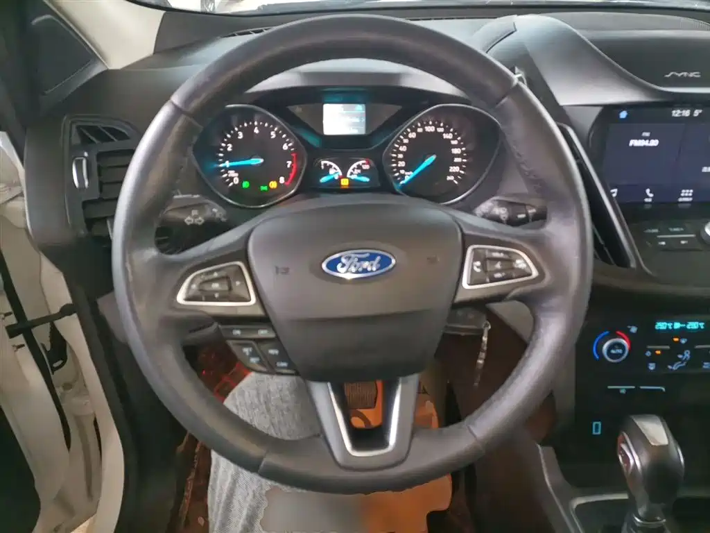 Ford Kuga 2021 2019 EcoBoost 180 2WD Platinum Wing Edition China VI