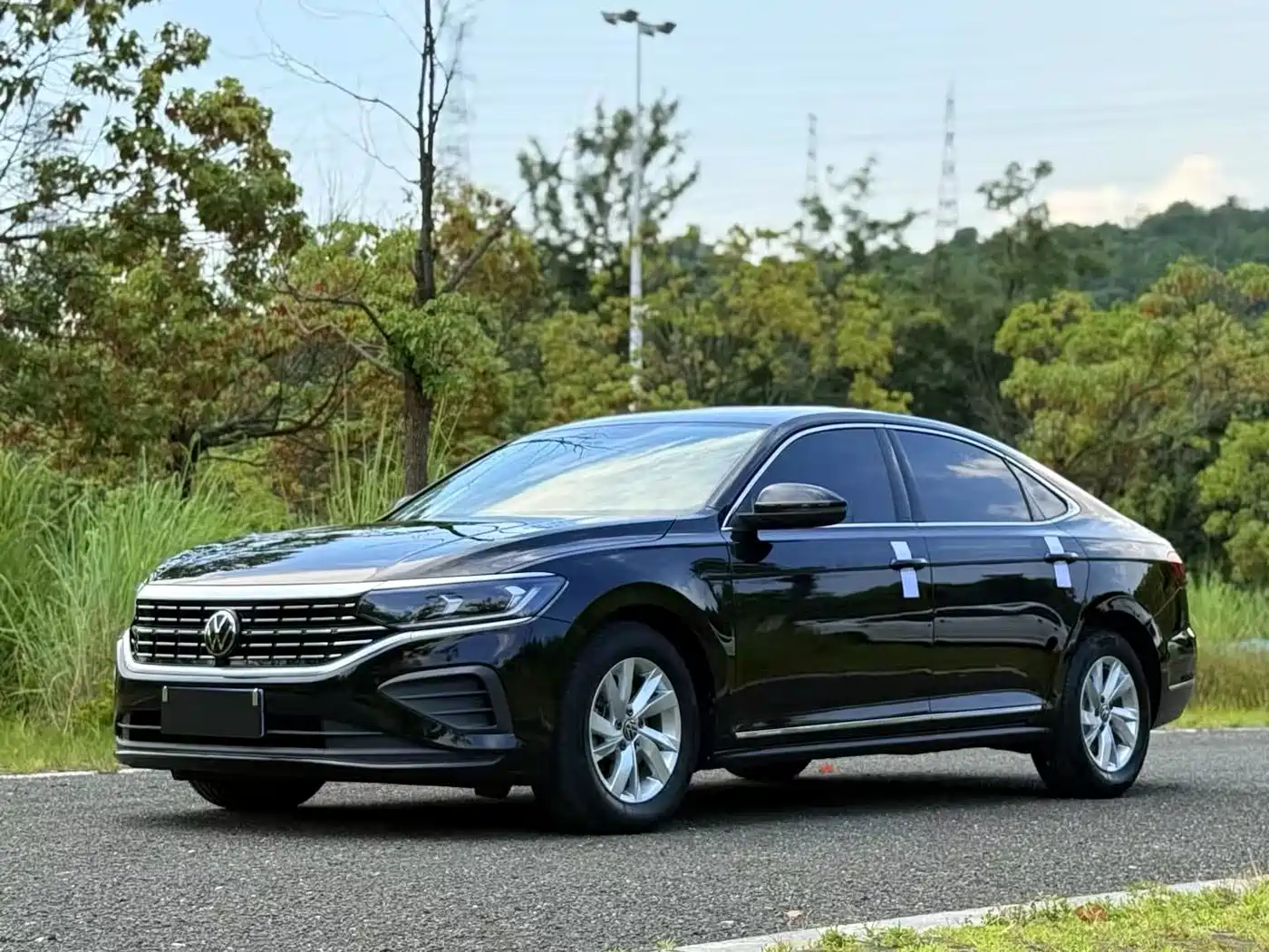 Volkswagen Passat 2023 280TSI Business Edition