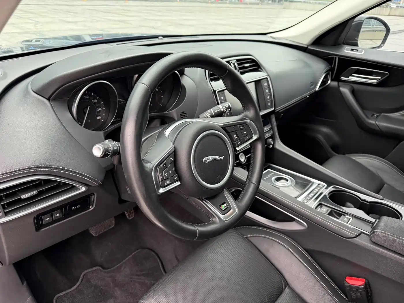 Jaguar F-PACE 2017 2016 3.0 SC 4WD R-Sport
