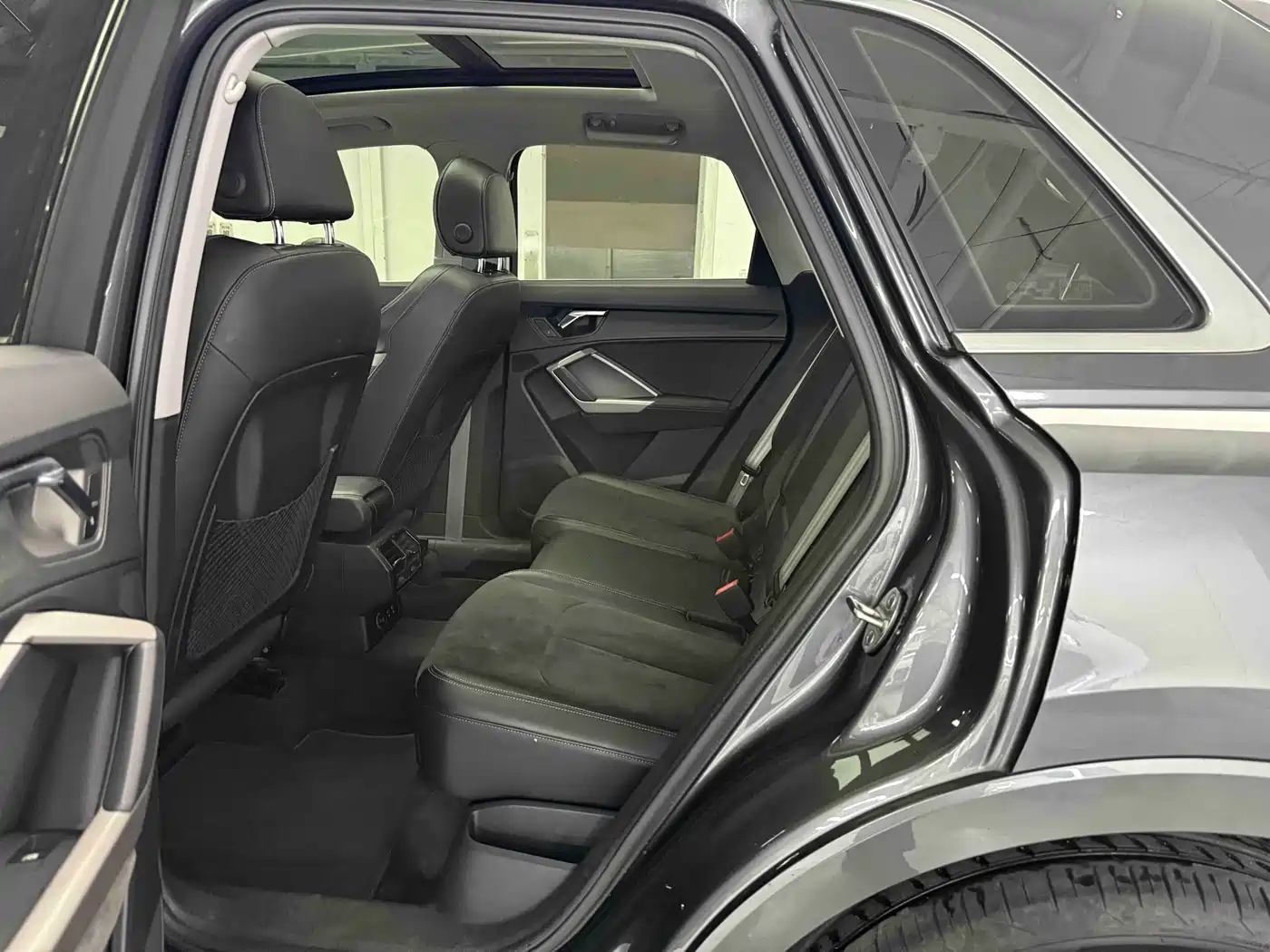 Фото 4 - Audi Q3