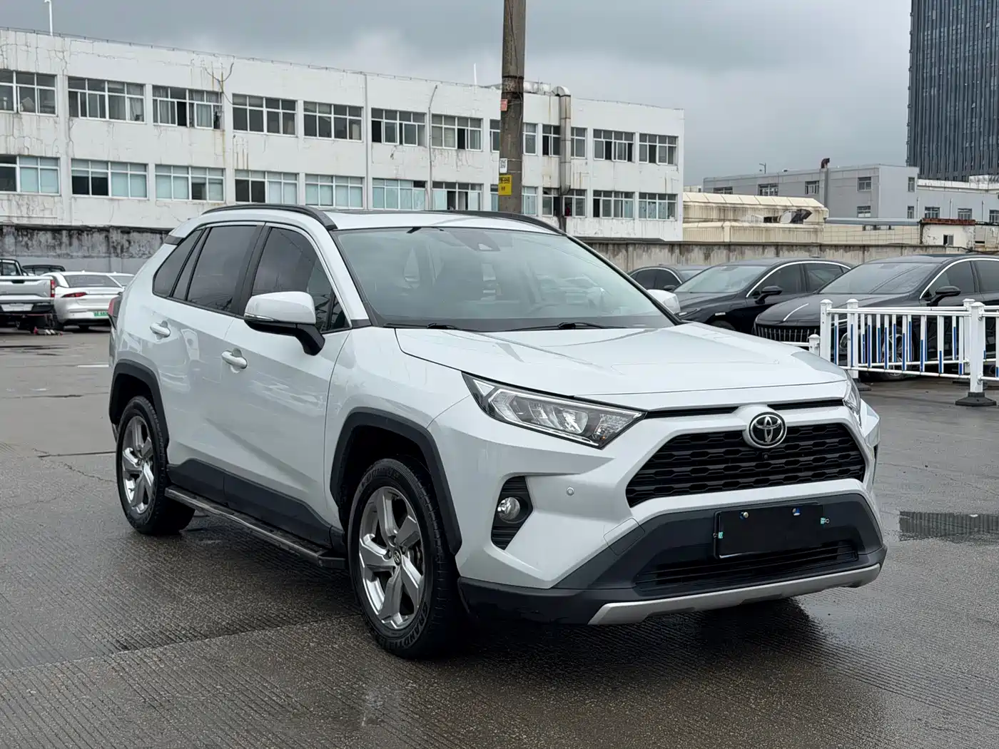 Toyota RAV4 Rongfang 2022 2.0L CVT 2WD Trend Plus Edition фото 3