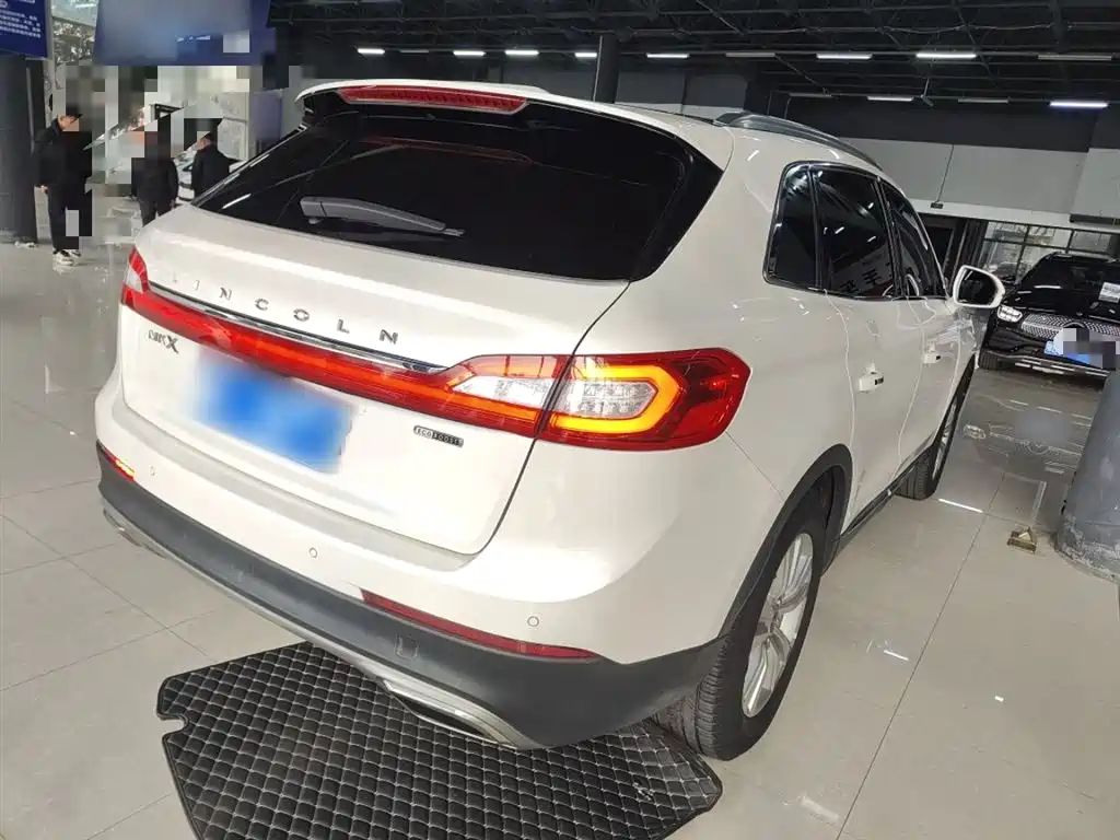 Фото 7 - Lincoln MKX