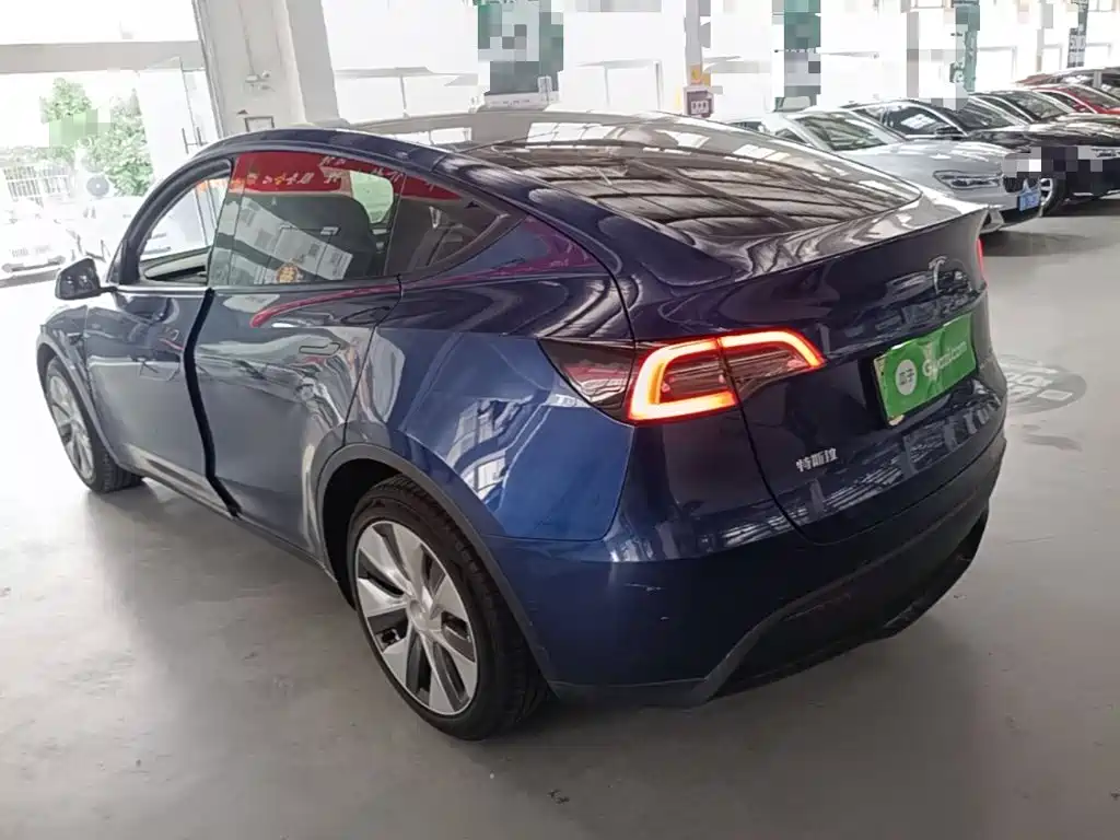 Фото 5 - Tesla Model Y