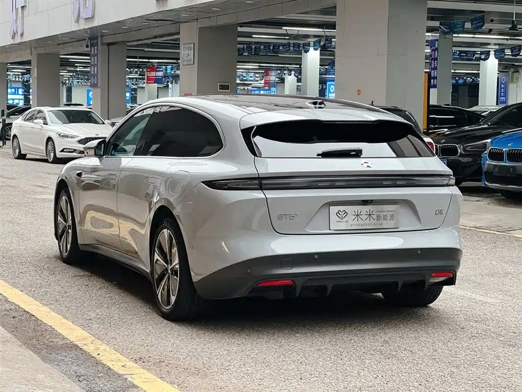 NIO NIO ET5T