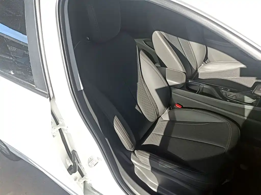 Buick Verano 2023 Pro Joy Edition фото 25