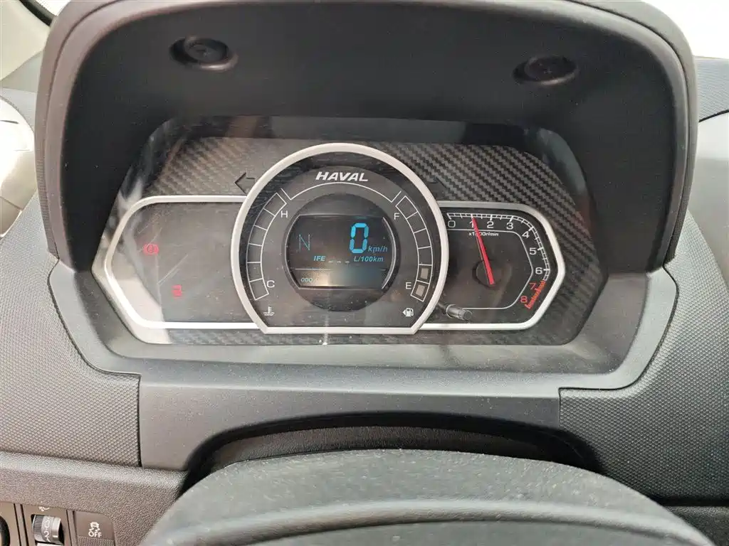 Haval H1 2016 Red Label 1.5L AMT Luxury фото 4