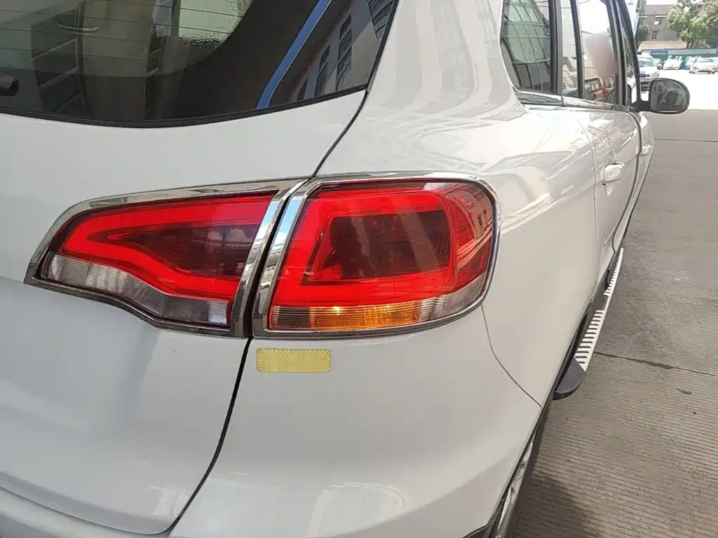 Zotye Damai X5 2016 2016 1.5T Manual Luxury 7-Seater China IV