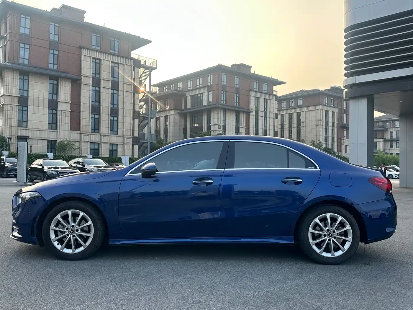 Mercedes-Benz A-Class 2021 A 200 L Sport Sedan Fashion Edition фото 5