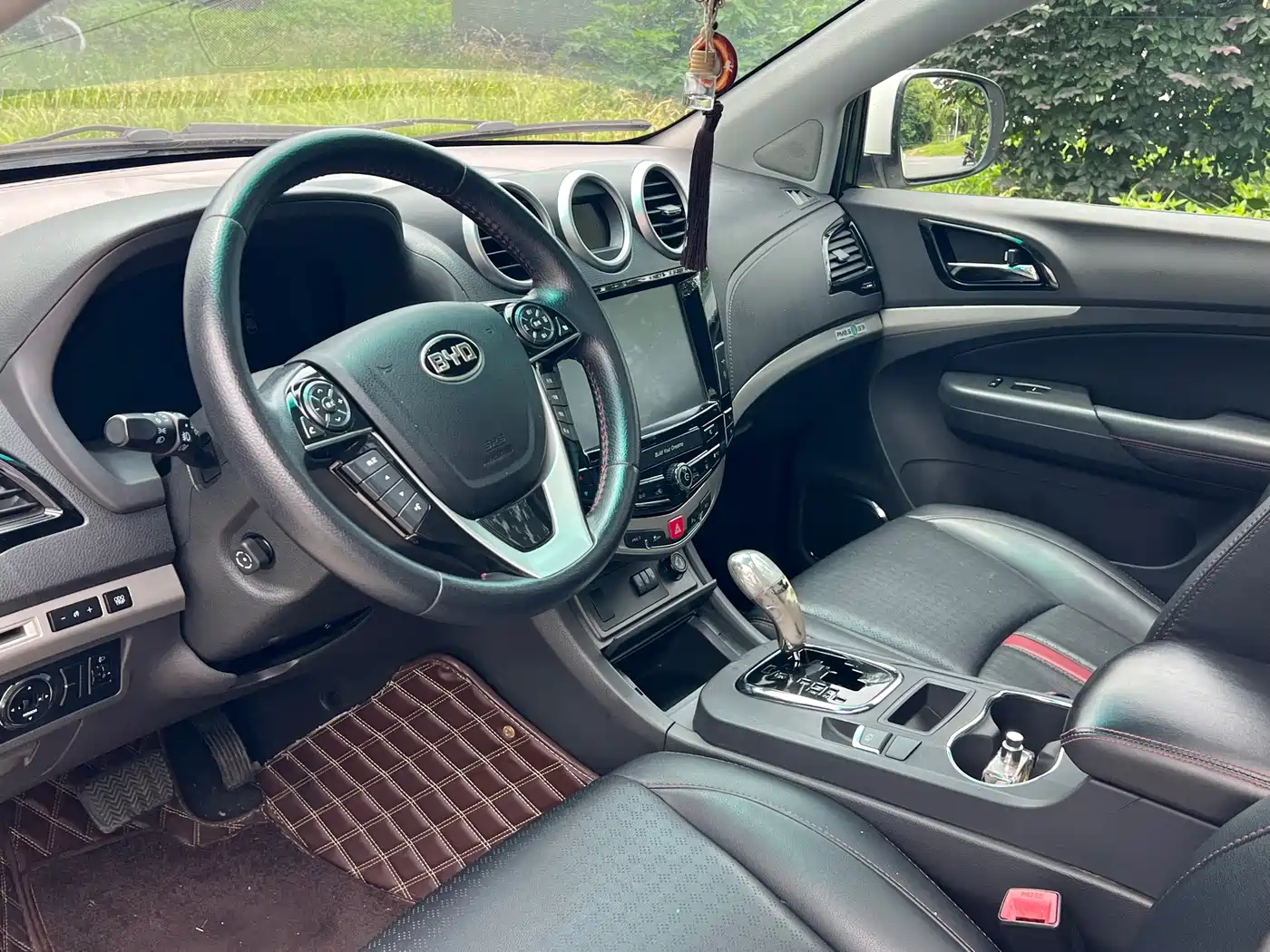 BYD S7 2015 2015 2.0T Automatic Flagship Model