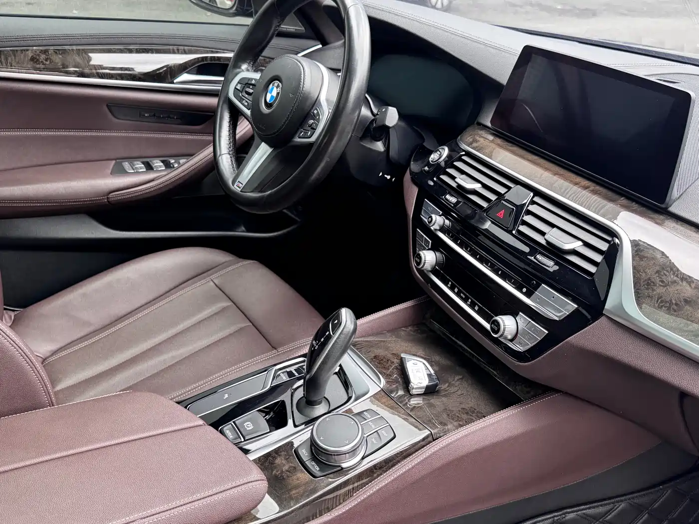 BMW 5 Series 2018 525Li Luxury Package фото 14