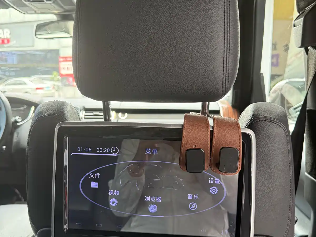 Land Rover Range Rover 2017 3.0 SC V6 Golden Age Edition фото 21