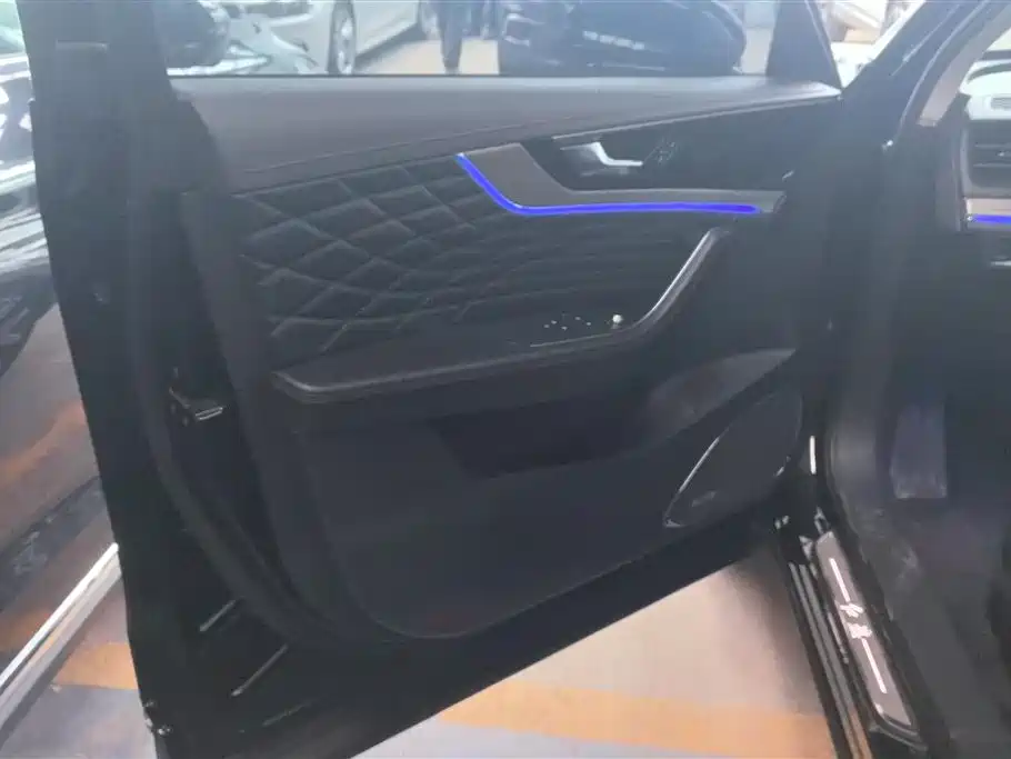 Hongqi HS5 2022 2.0T Smart Connect Flagship AWD Edition фото 7