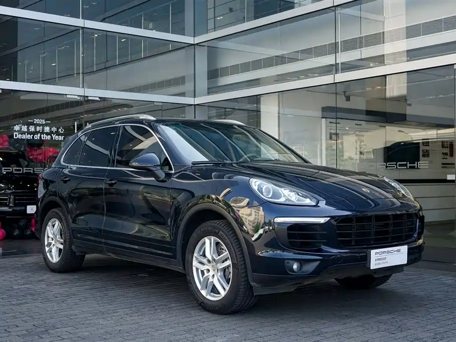 صورة 4 - Porsche Cayenne