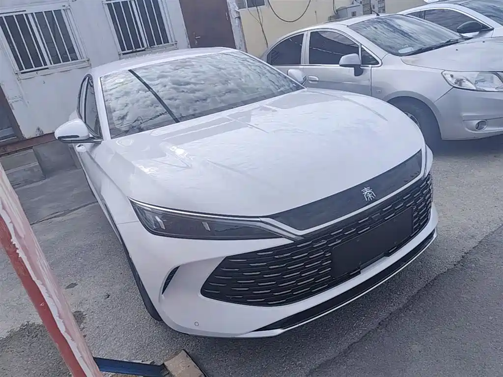 BYD Qin L 2026 DM-i 128KM Progressive фото 4