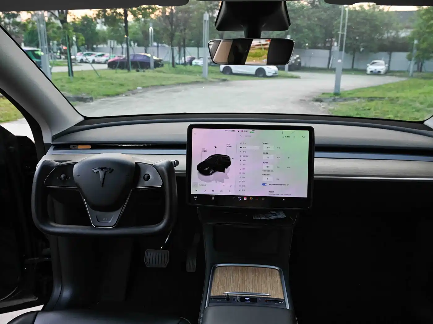 Фото 13 - Tesla Model Y