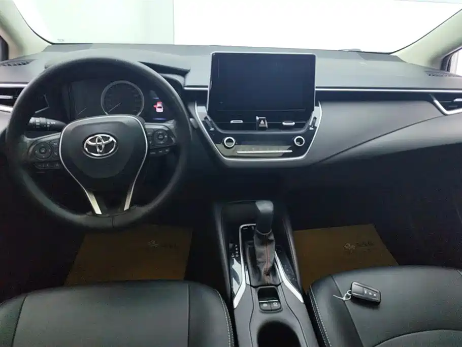Toyota Corolla 2021 1.2T S-CVT Elite PLUS Edition фото 12
