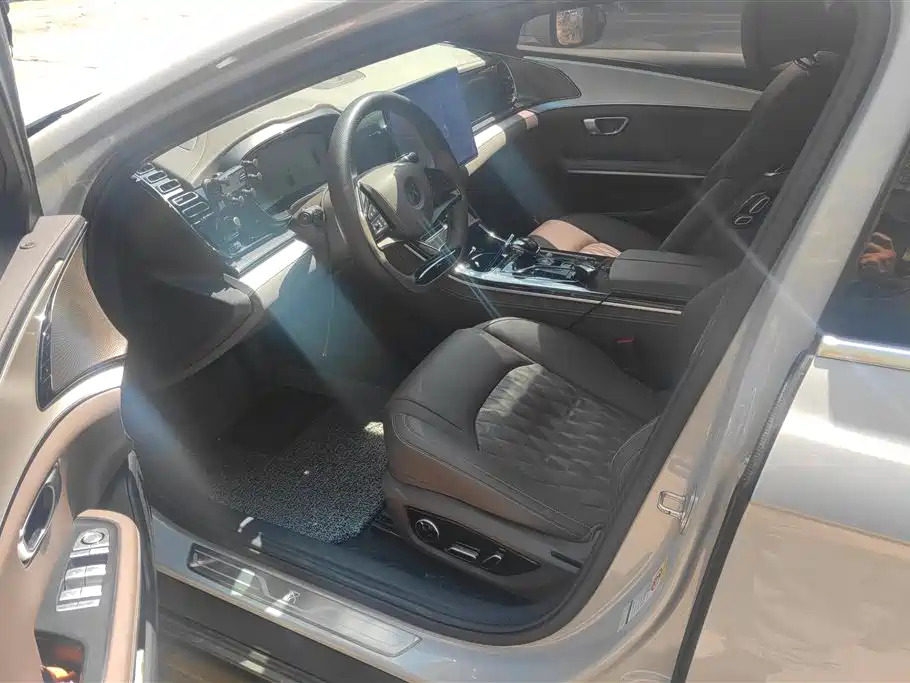 BYD Han 2025 DM-i 125KM Elite фото 9