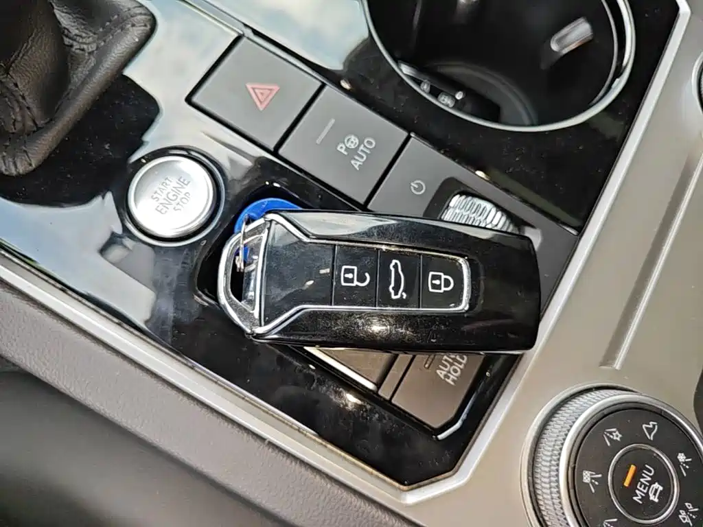 Volkswagen Touareg 2021 2021 3.0TSI R-Line Classic Sport Package